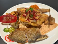 -肥肥虾庄·金牌油焖大虾(杨园滨江时代walk店)