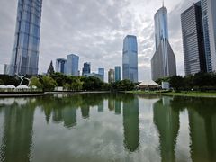 -陆家嘴中心绿地