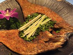 -香巴拉云南餐厅(华莱坞店)