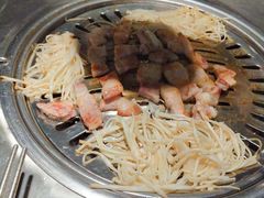 -韩聚屋韩国烤肉餐厅(新北万达店)