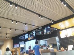 -麦当劳(中山公园龙之梦店)