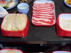 -醉董牛川派鲜肉自选火锅(烟台店)