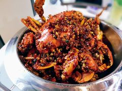 -凤凰路何眼镜香辣蟹(花果园店)