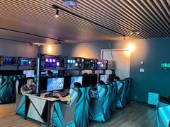 -涨巢·潮玩水疗局