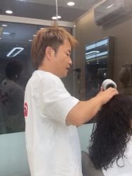 -首脑美发沙龙