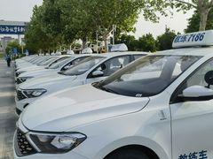 -东方时尚驾校摩托车考试场