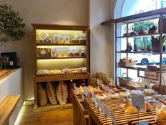 面包甜点陈列柜-那家面包房(珠江路店)