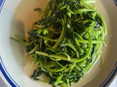 -八府香鸭·啫啫煲(华山路店)