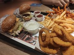 洋葱圈-The Habit Burger Grill 哈比特汉堡(复兴soho店)