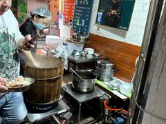 -梁阿婆廿年老牌扣肉糯米饭