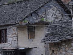 -高荡千年布依古寨旅游景区