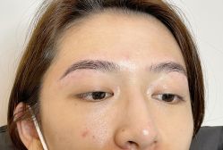 -一个差评成就的纹眉店