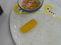 -三江源美食城