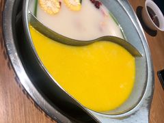 金汤猪肚鸡双味锅-青瓷火锅料理(西单大悦城店)