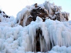 -大平台龙居瀑布旅游区