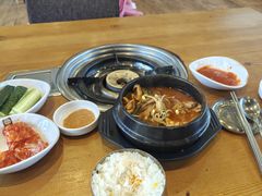 -喇喇排骨火锅·传统韩式脊骨汤(望京西园总店)