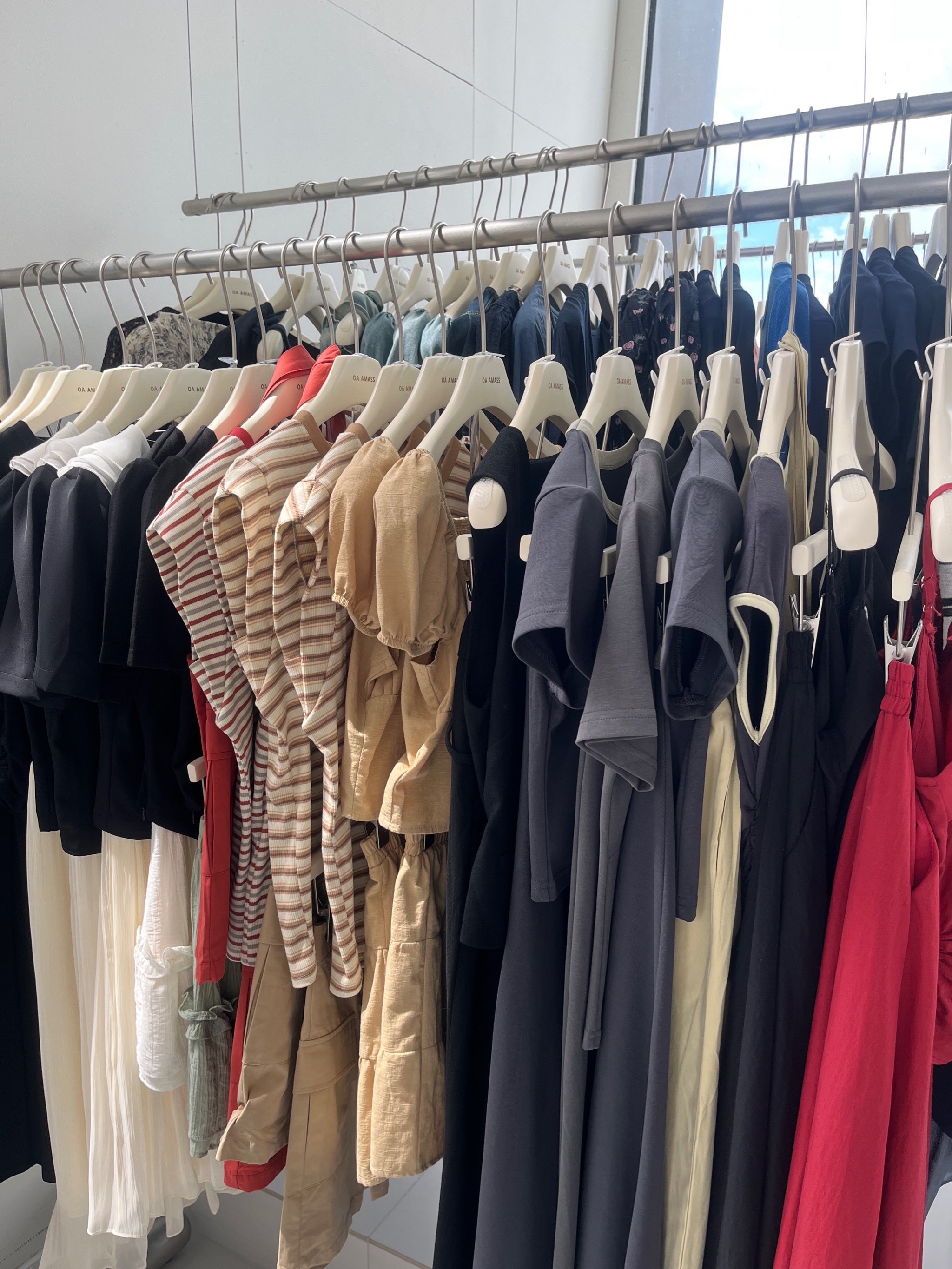 深圳哪里批发衣服便宜又好看