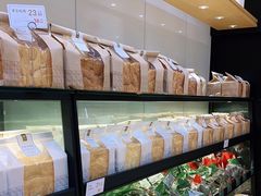 面包甜点陈列柜-御蝶坊生日蛋糕KNAC(创业店)