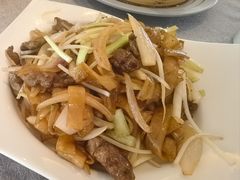 干炒牛河-晋江荣誉国际酒店·港誉茶餐厅