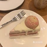 星巴克的甜品拔草[流汗]