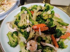 -鱼和肉海鲜大排档(林江名城店)