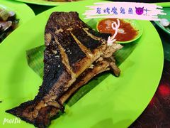 -明记烧鱼美味店