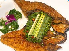 -香巴拉云南餐厅(华莱坞店)