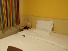 -7天酒店·广州天河公园地铁站店