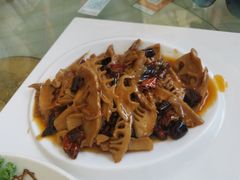 台蘑炒笋干-天天向上素食餐厅(五台山店)