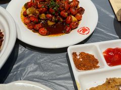 -肥肥虾庄·金牌油焖大虾(杨园滨江时代walk店)
