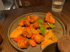菠萝咕噜老肉-来龙里 精致 东南亚餐室(万象城店)