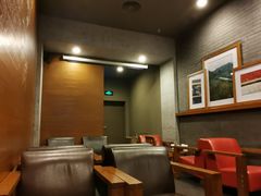 大堂-星巴克臻选(深圳皇庭广场分店)