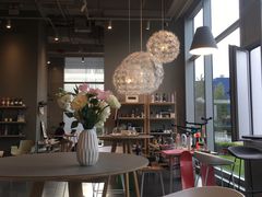 靠窗位-dotcom coffee古点咖啡(致真大厦店)