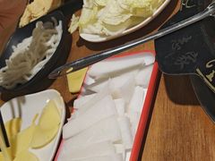 -小志家.野生菌鲜切牦牛肉牛杂火锅