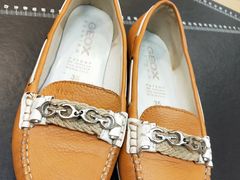 -爱革·洗衣改衣·洗鞋修鞋·洗包修包·奢侈品护理(宝地广场店)