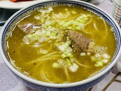 -青海特色美食小炒炕锅牦牛肉火锅