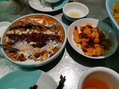-姚姚酸菜鱼·金戈戈香港豉油鸡(喜荟城联名店)
