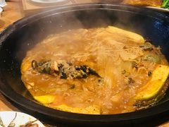 -咱屯子铁锅炖直营店(保利店)