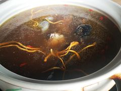 -杨记山珍鸡煲菌汤锅