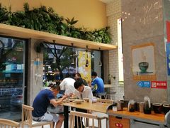 大堂-小红三黄鸡(中西花园店)