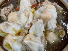 虾肉馄饨炖鸡砂锅-阿金大白·上海菜馆(新天地店)