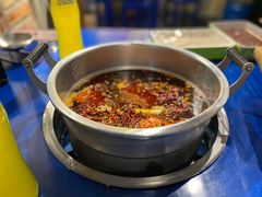 传统锅底-马路边边串串香(大成路店)