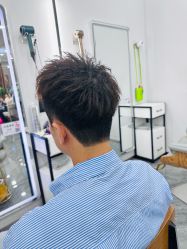 -藤野造型烫染·漂发