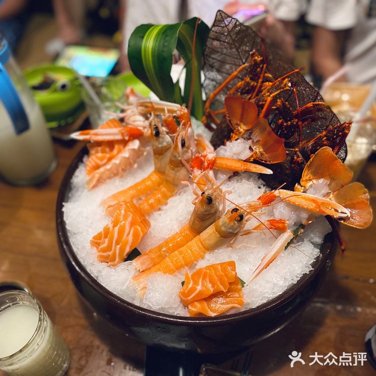 一次次吃不厌的聚会自助餐万岛