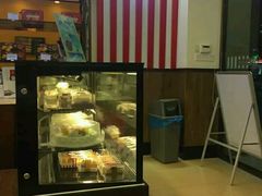 -红宝石·鲜奶小方·海派西点房(丰庄店)