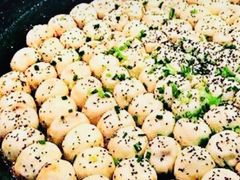 生煎包-老上海食惠裡小籠包生煎包