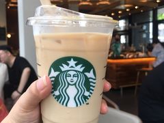 燕麦拿铁-星巴克臻选(深圳万象天地旗舰店)