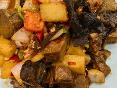 -老钟家烤羊排·敦伊阁清真餐厅胡羊焖饼