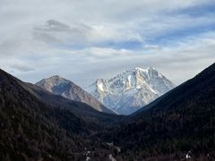 -亚拉雪山风景区