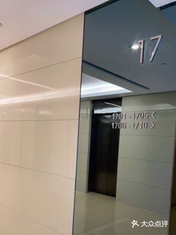 附近有餐标19块钱的餐厅吗？？？？